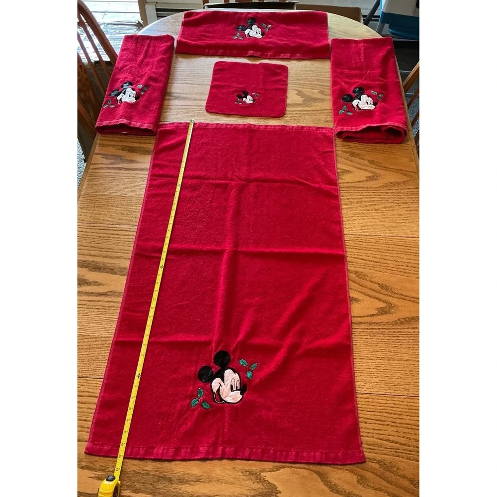 Vintage Disney Mickey Mouse Christmas Towel Set Red Saturday Knight Ltd 5 Piece